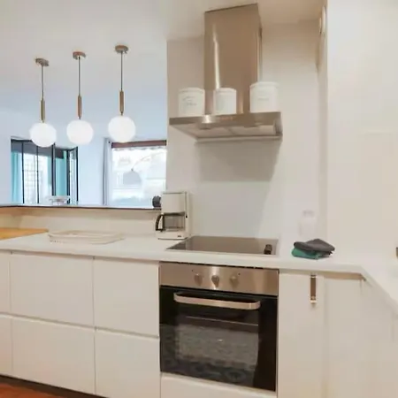 Rénové Avec Ascenseur Et Balcon 14 Apartamento *