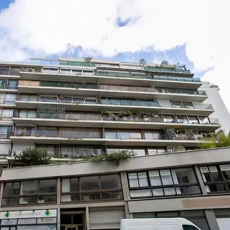 Rénové Avec Ascenseur Et Balcon 14 París